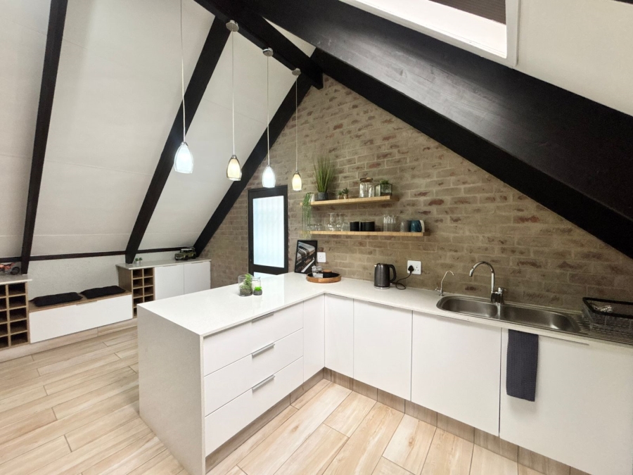 5 Bedroom Property for Sale in Grimbeeck Park North West